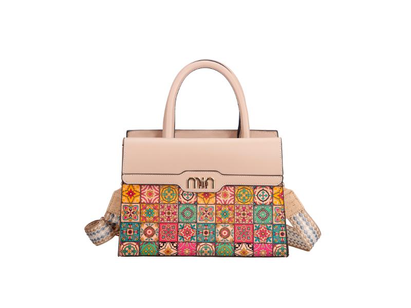 Mochila versátil diária em cortiça